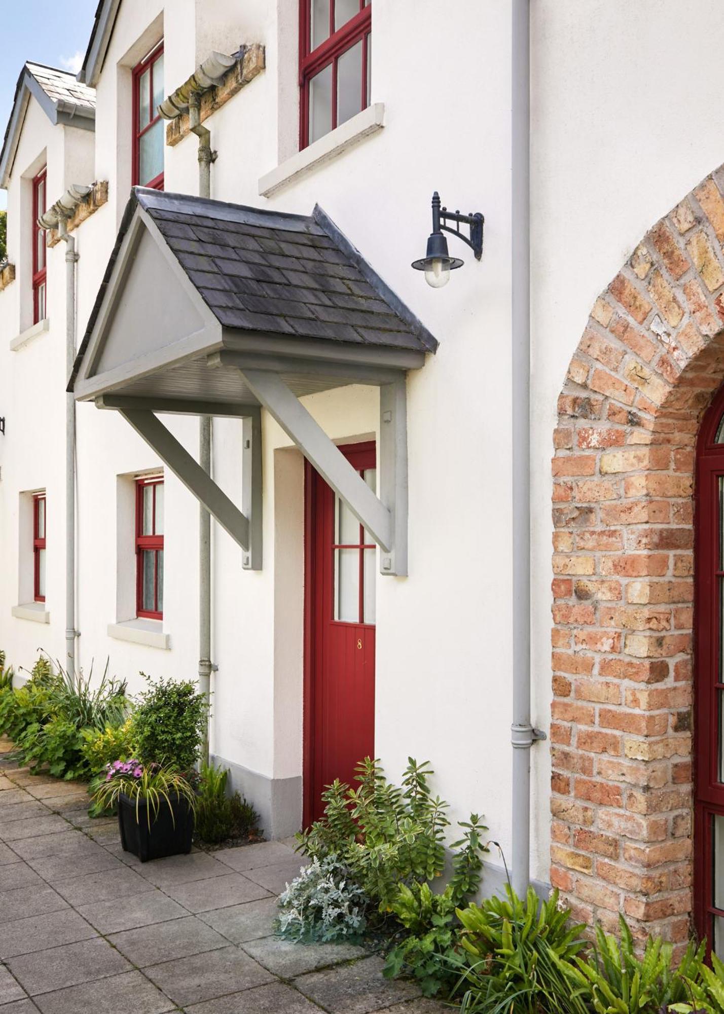 Вилла Old Stable Mews Castle Leslie Glaslough Экстерьер фото