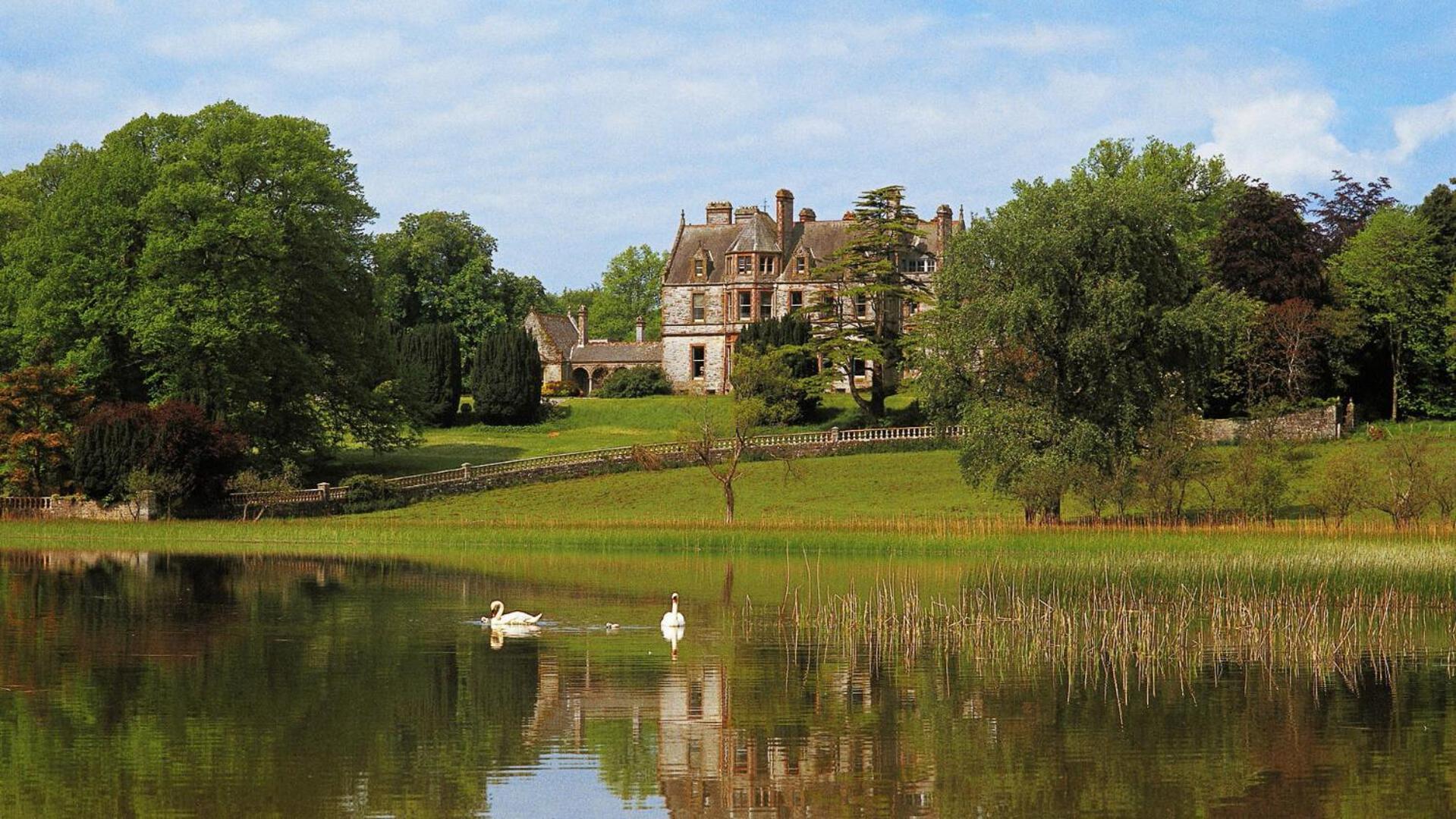Вилла Old Stable Mews Castle Leslie Glaslough Экстерьер фото